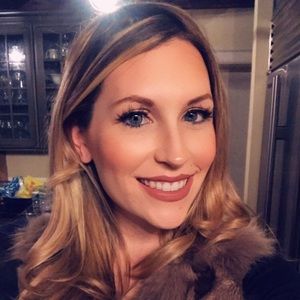 Meet your Posher, Emilia